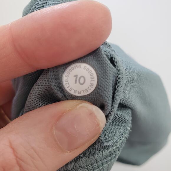 Lululemon Sports Bra Womens 10 Sage Green High Neck Cross Back Strappy Yoga - Picture 6 of 7